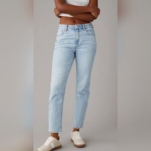 American Eagle Strigid Mom Jean